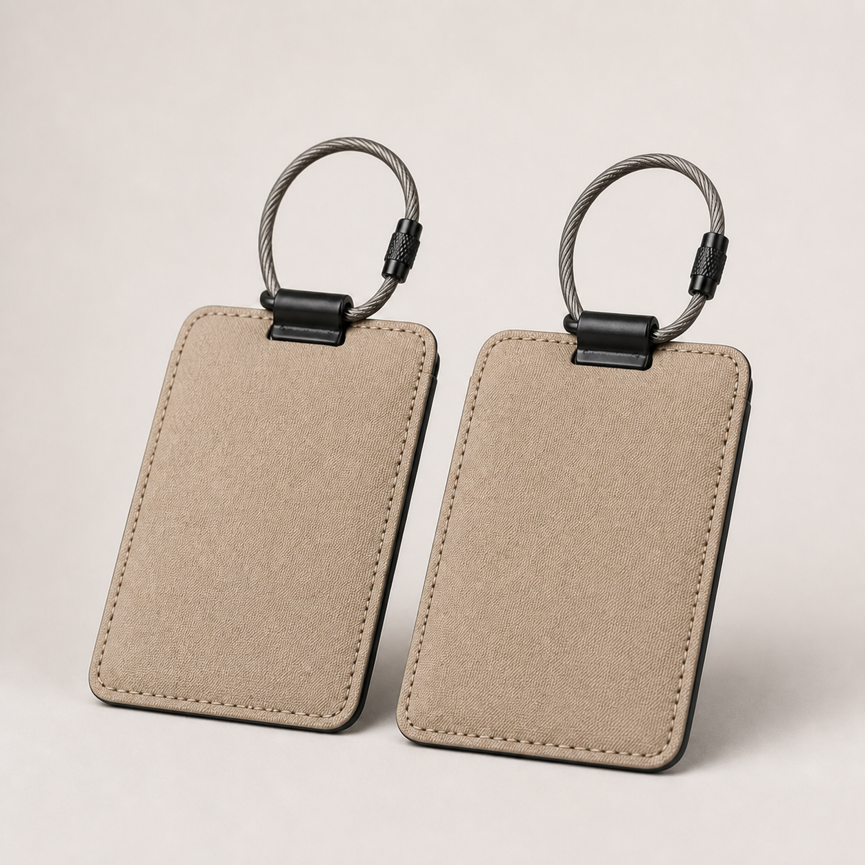 Kit Luggage Tag Pair in Sand, three-quarter view