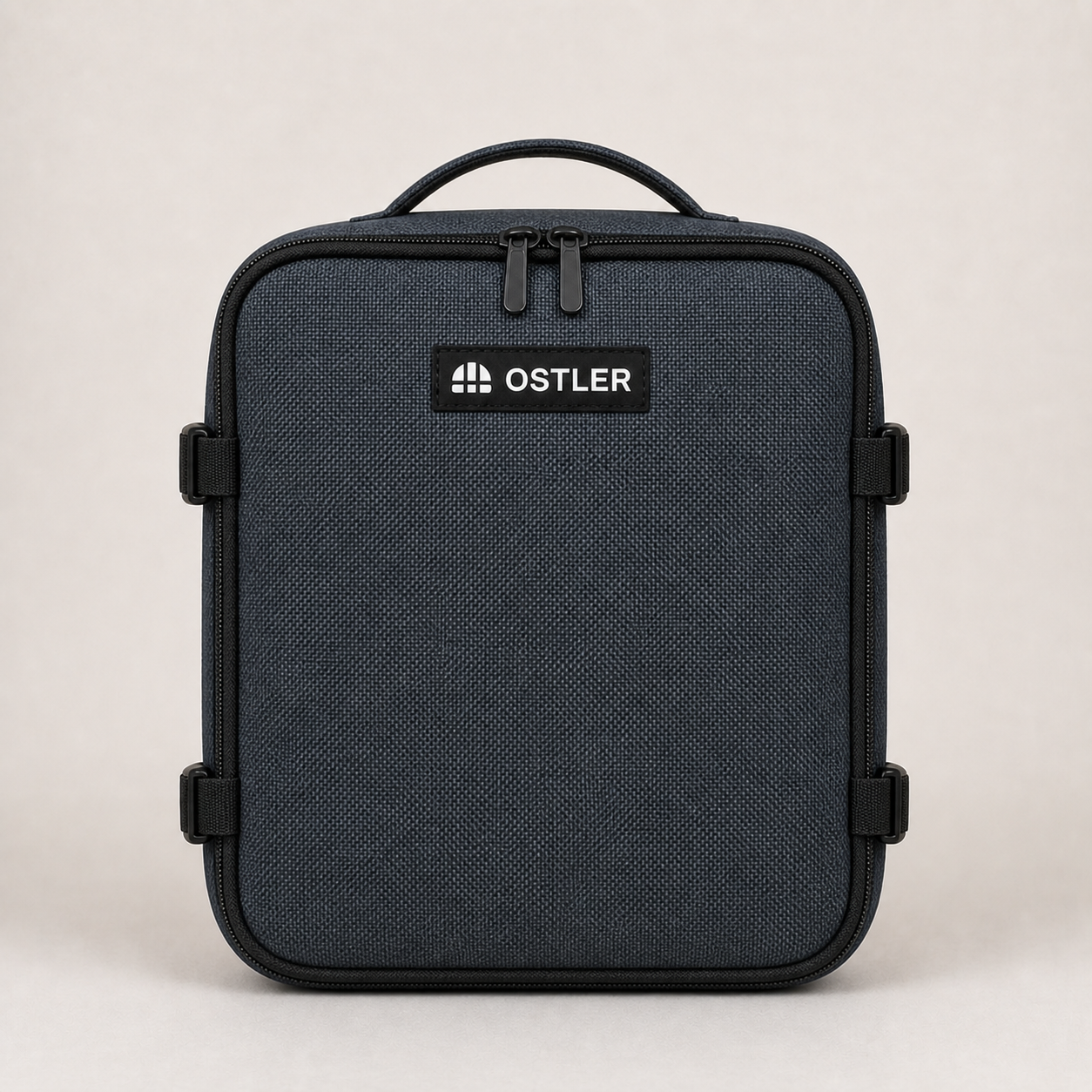 Kit Toiletry Kit 3L in Slate, front view